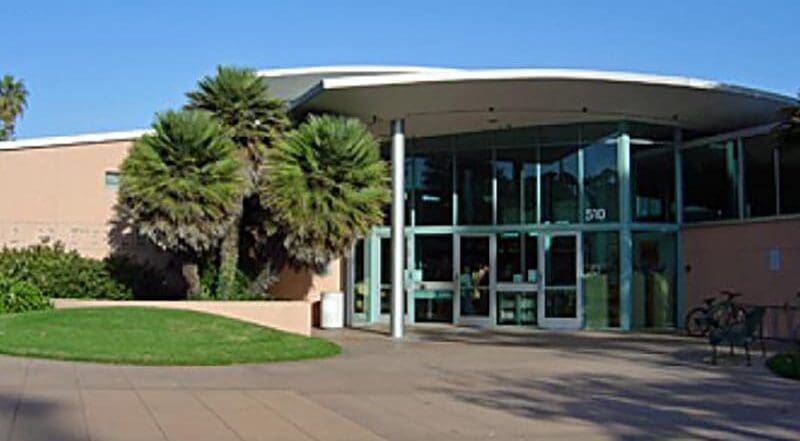 Photo of the exterior of Ray D. Prueter Library in Port Hueneme